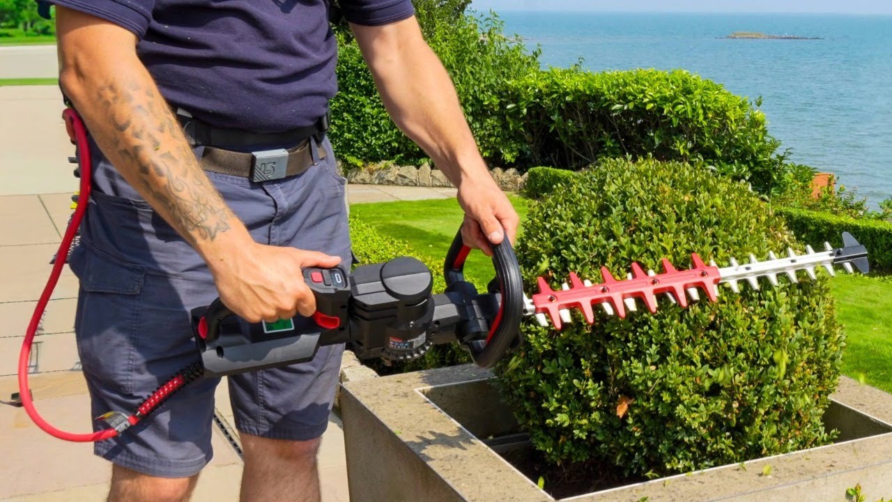 Trying out Kress battery hedge trimmers for the first time - are they any good? 